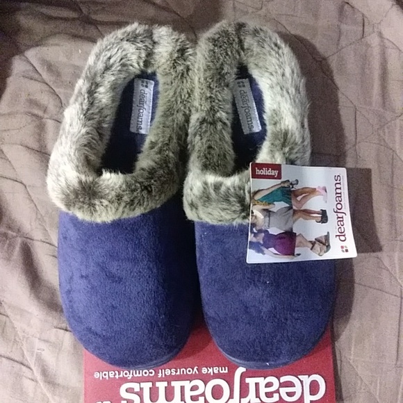 Dearfoams 5-6 Soft Slippers - Picture 2 of 12